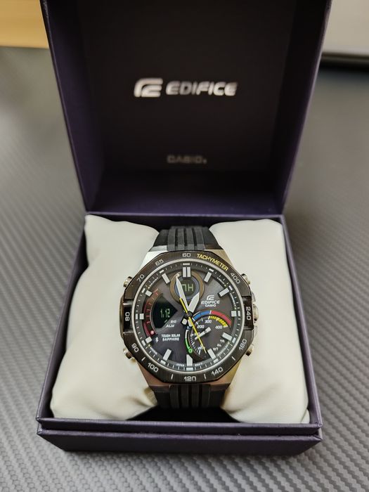Годинник Casio EDIFICE ECB-950MP-1APR. Орігінал.