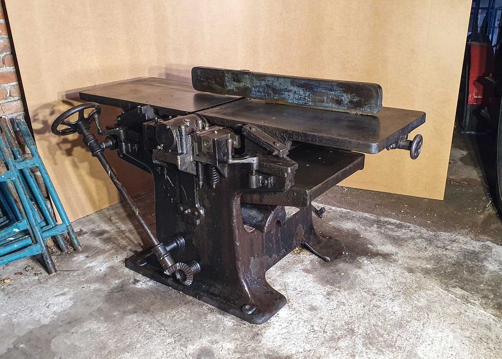 Wyrówniarko - grubościówka