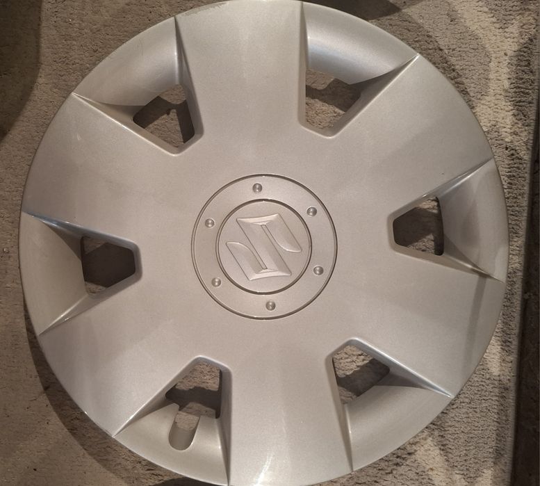 Kołpaki Suzuki oryginalne 15