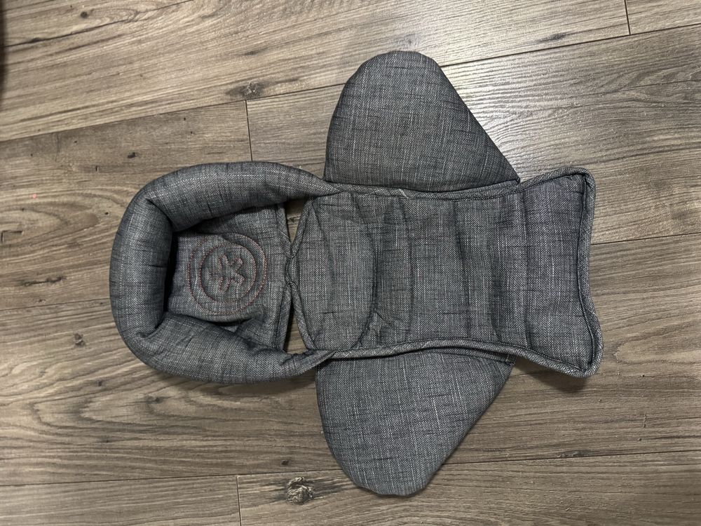 Fotelik Kiddy Evoluna i-Size 2 z bazą isofix