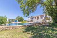 VILLA V2 +1 com piscina inserida no Gramacho Residences Golf & Resort