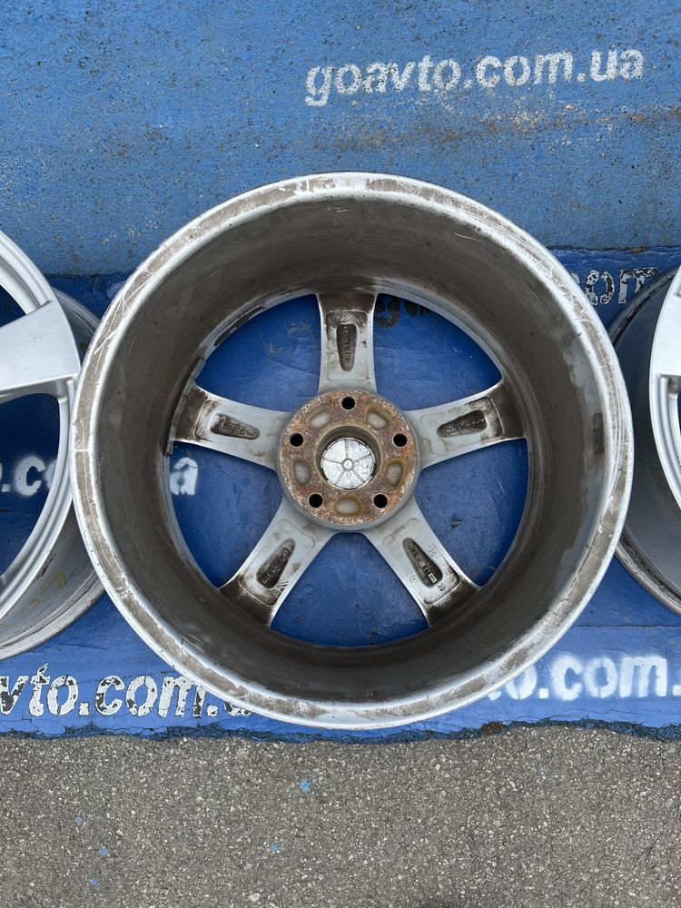 Goauto комплект дисків Dezent на BMW F10 5/120 r18 et30 8j dia72.6 в г