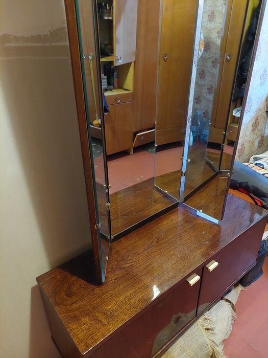 Трельяж для спальни или прихожей