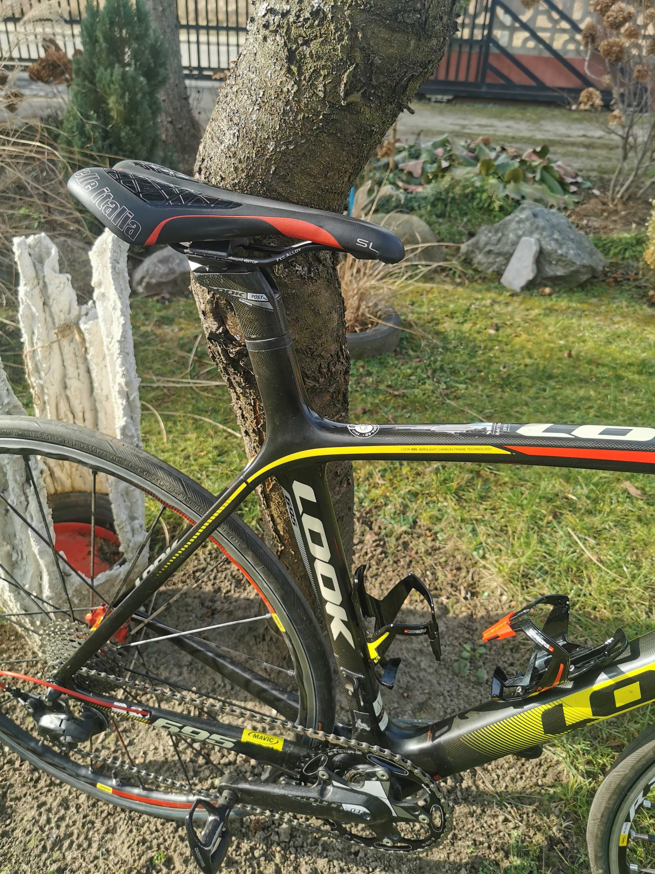 Look 695 ful carbon