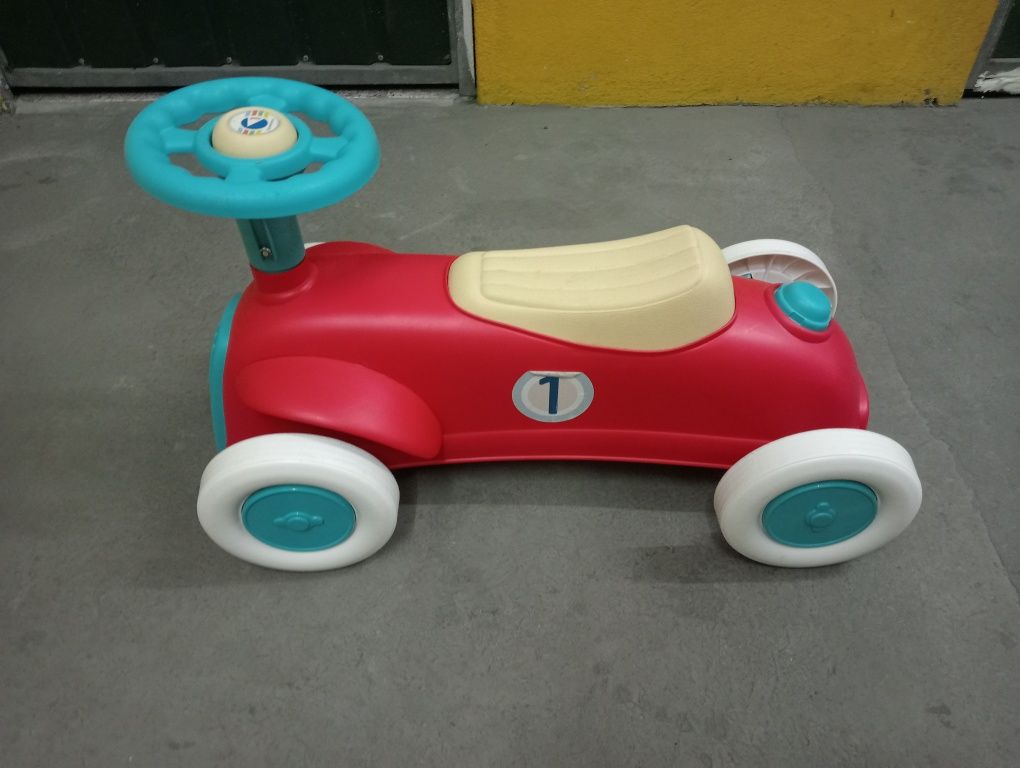 Carro para bebé brincar