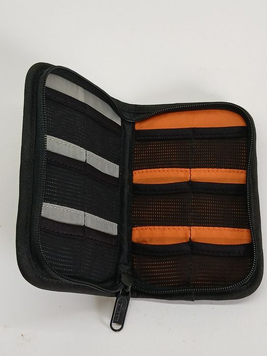 Conjunto de bolsa Lowepro + cartões CF Sandisk