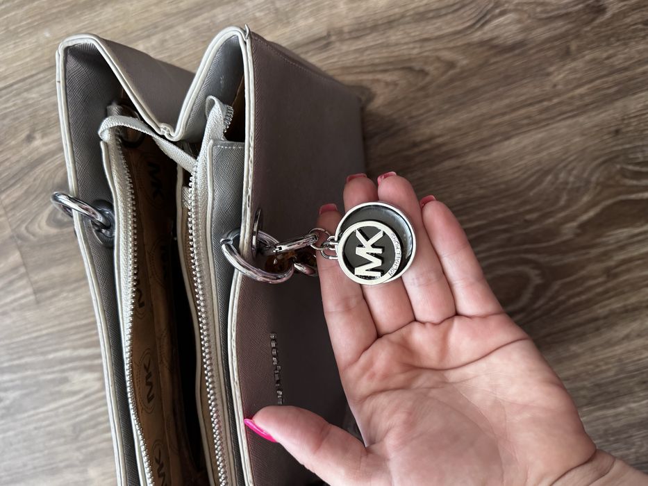 Жіноча сумка Michael Kors