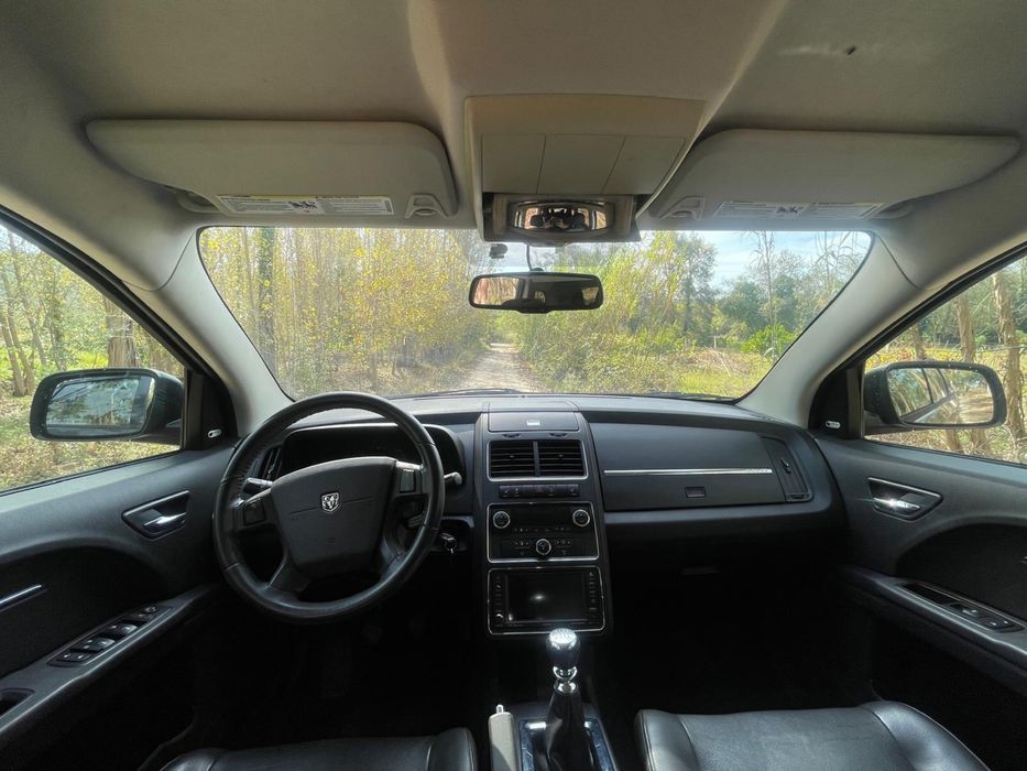 Dodge usado de dezembro 2010 em bom estado