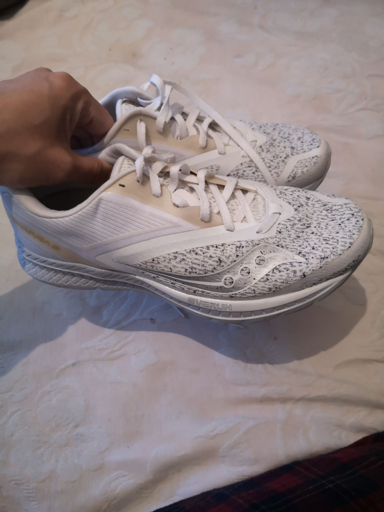 Ténis Saucony kinvara 9, tamanho 42
