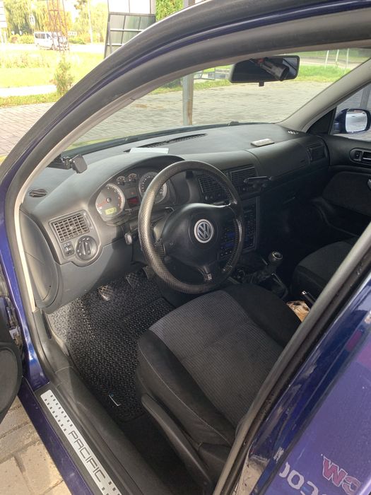 Volkswagen golf 4 2003 1.4 бензин