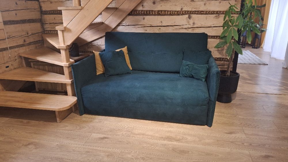 Rozkładana sofa zieleń butelkowa