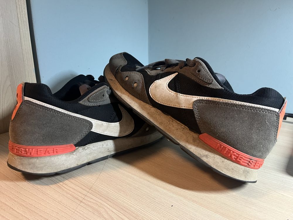 Кросівки nike venture runner