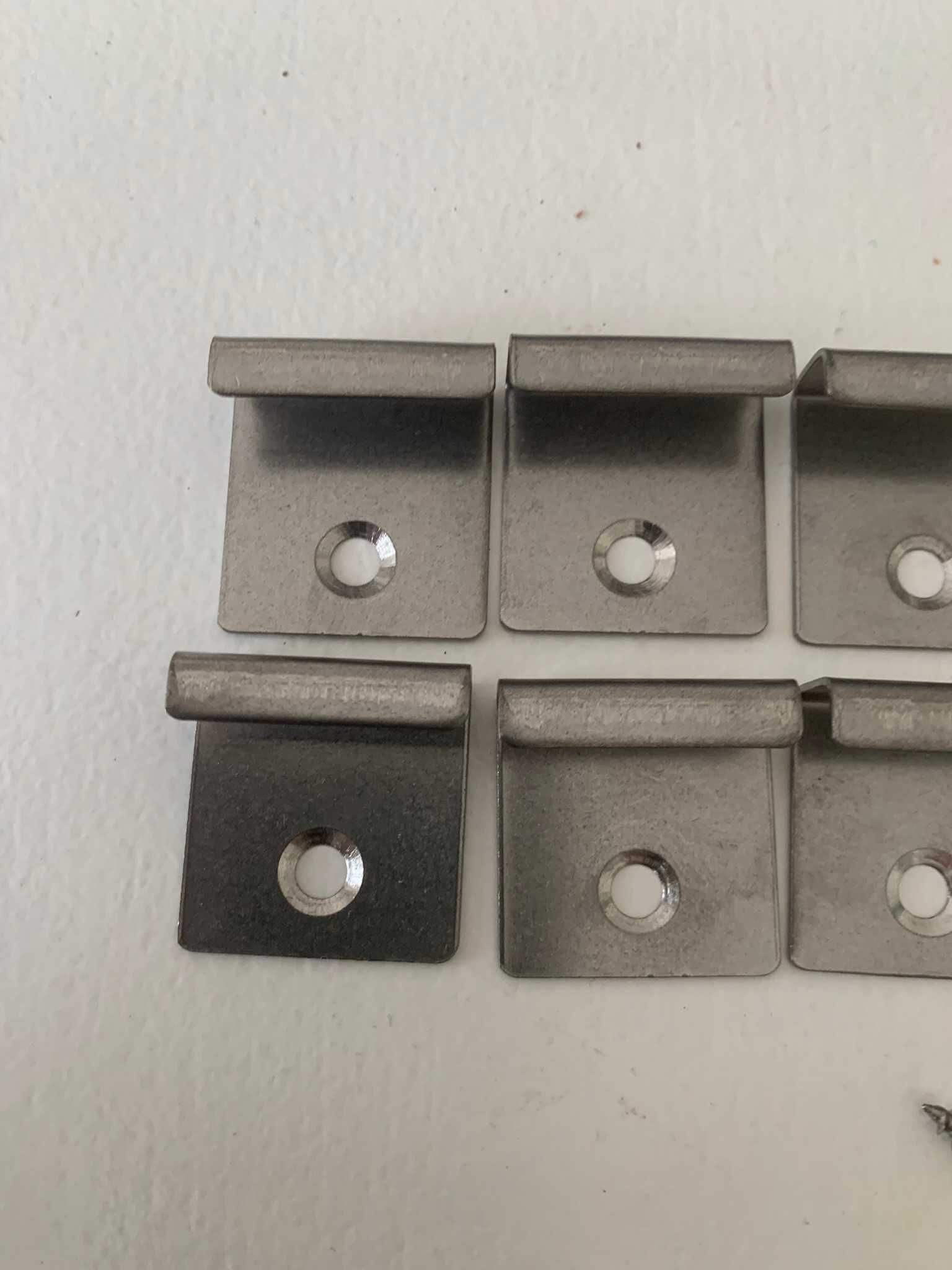 SEQO klips startowy do deski tarasowej ze śrubą inox AKS-1