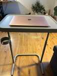 Stolik Ikea Björkasen pod laptopa