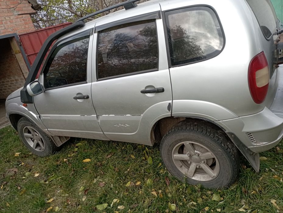 Niva HEVROLET 2006 рік