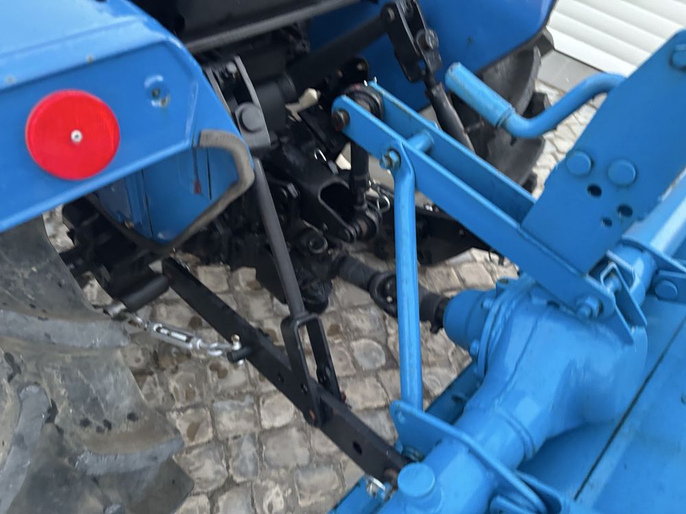 Trator iseki TU1700