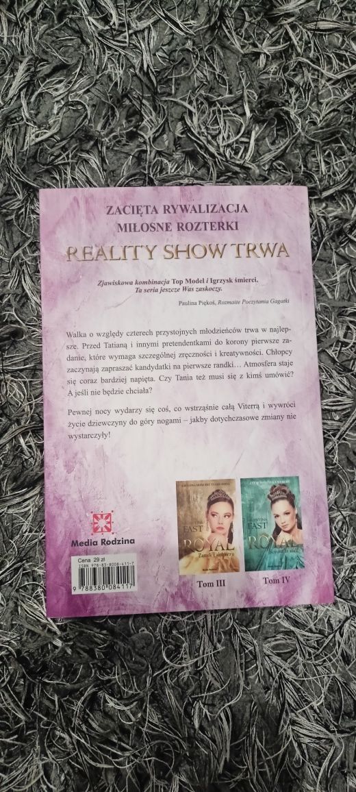Seria Royal 1 i 2 tom - Valentina Fast