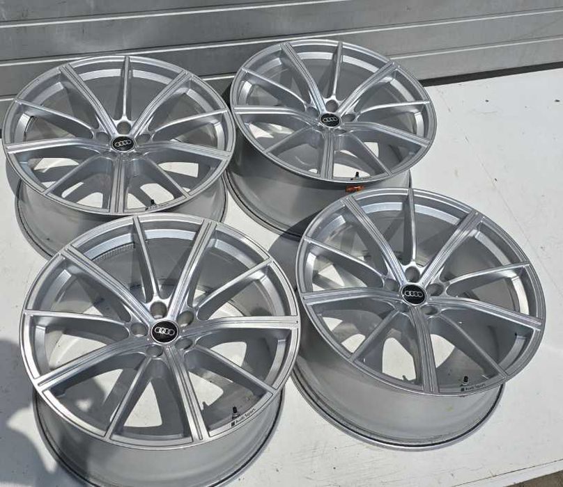 Alufelgi Audi Q8 RS Q8 5x112 4M8 22'' ET18 10J 4X