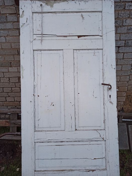 Stare drzwi drewniane, futryny, ościeżnice, starocia