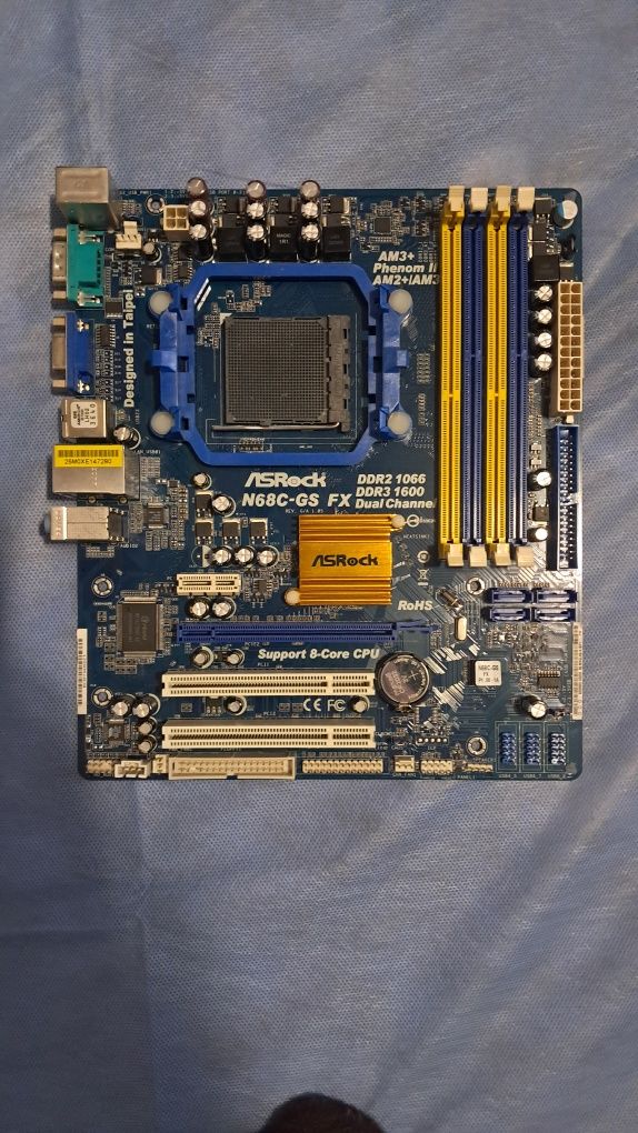 Материнська плата ASRock