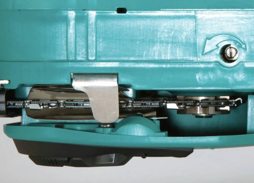 Акумуляторна цепна пила Makita XCU04.36v.