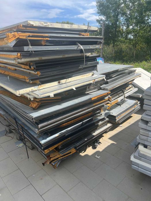 Płyta warstwowa z blachą ocynkowaną grubość - 4cm