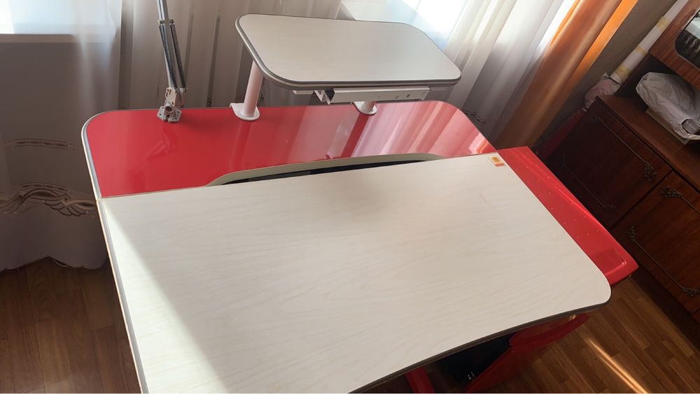 Детский стол Mealux Ferrari BD-150R с тумбой