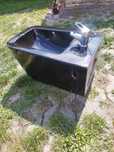 Bidet czarny podwieszany wraz z bateria i stelazem