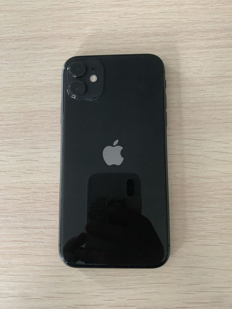 iPhone 11 на 64 гб !!ПОТРІБНІ ДУЖУ ГРОШІ!!!