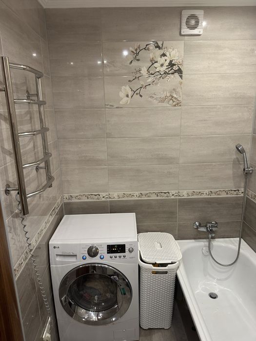 Оренда 2-кімнатної квартири на 4 Зарічному