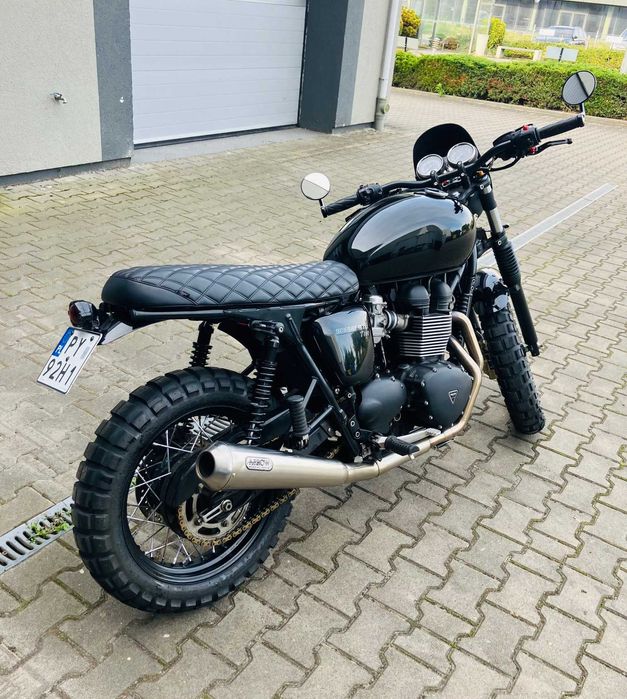 Triumph Bonneville 900 EFI Custom Flat Scrambler