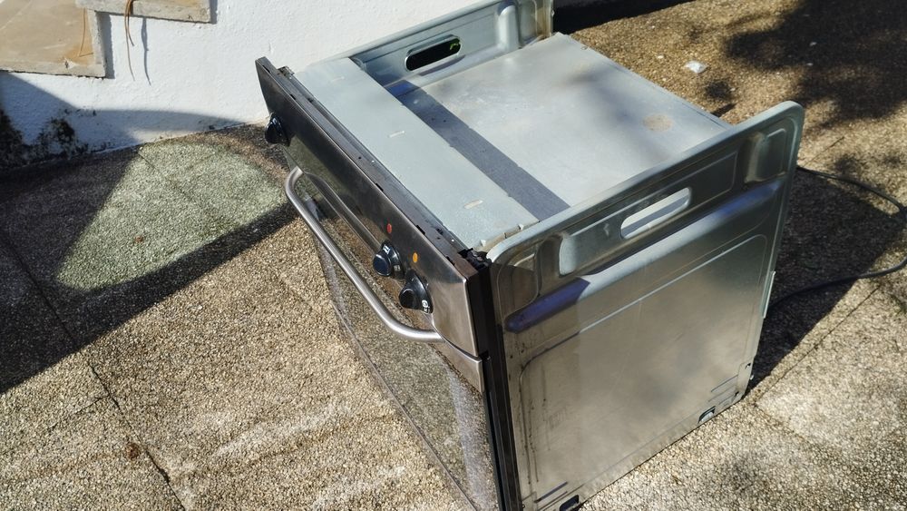 Forno de encastrar edesa