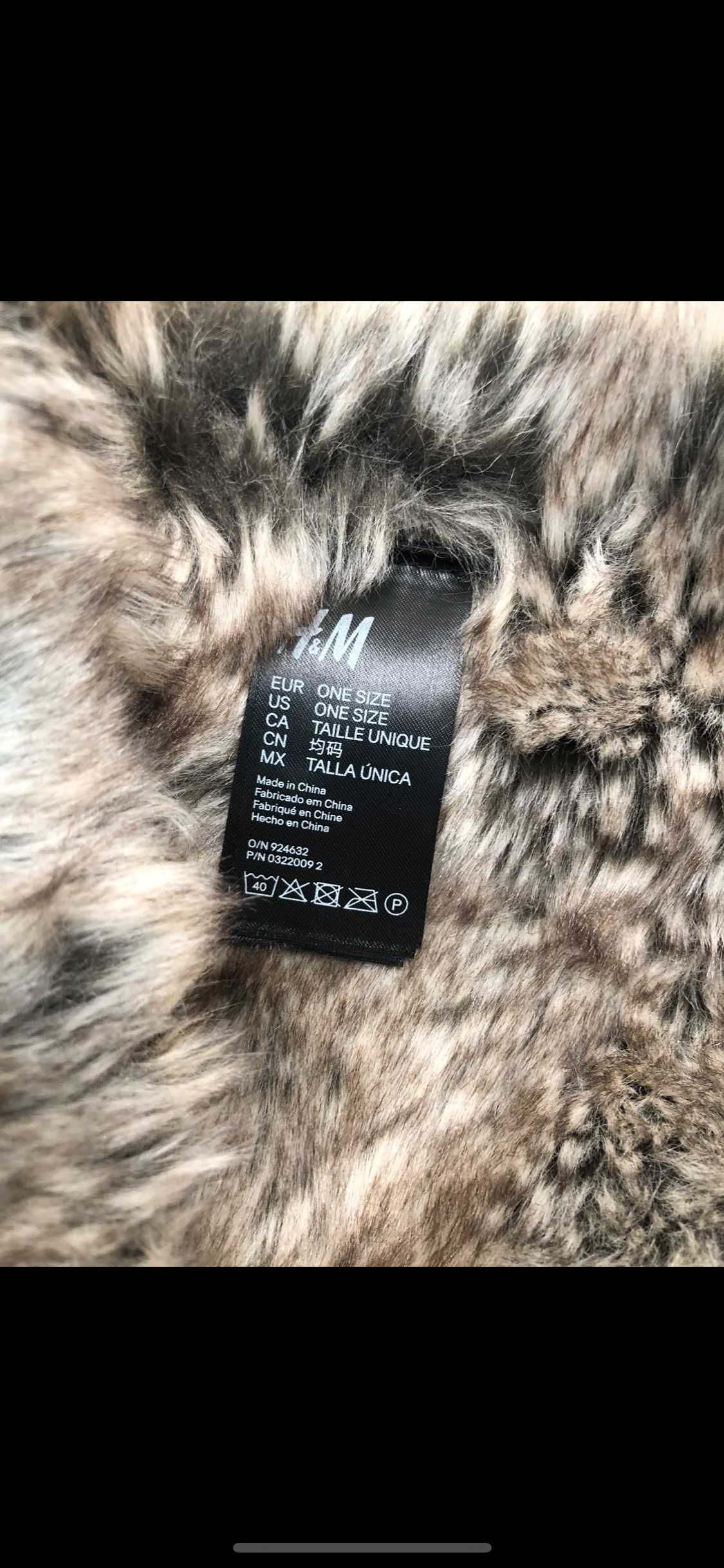 Gola pêlo Beje H&M NOVA