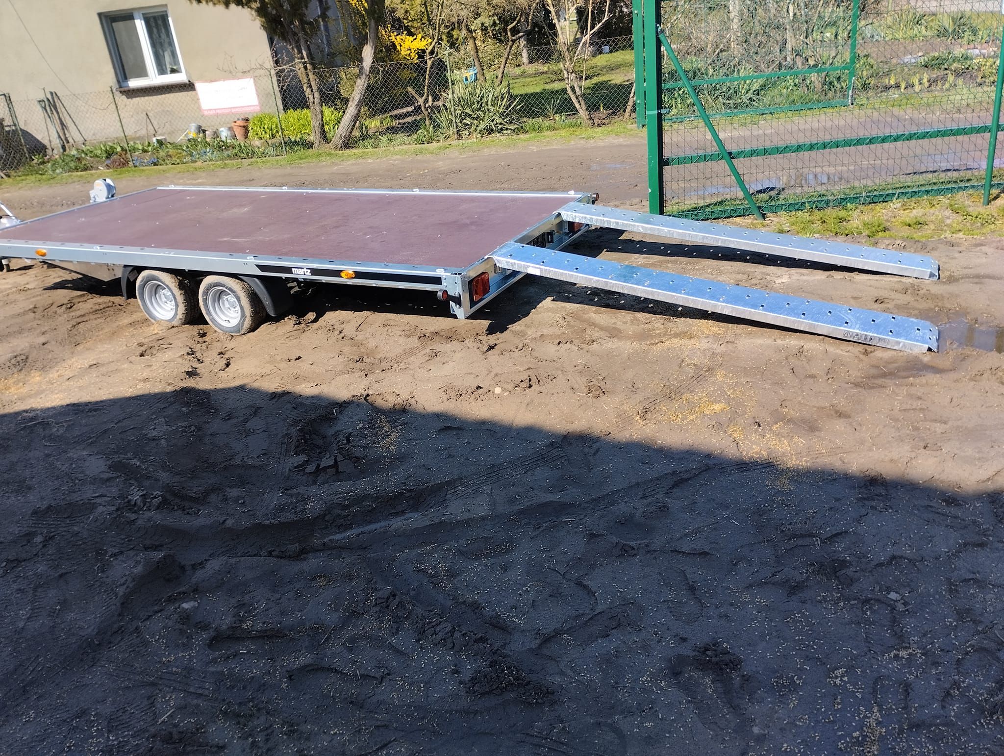 Laweta platforma GT PLATEAU 450/2 2,7T przyczepa samochodowa lawety