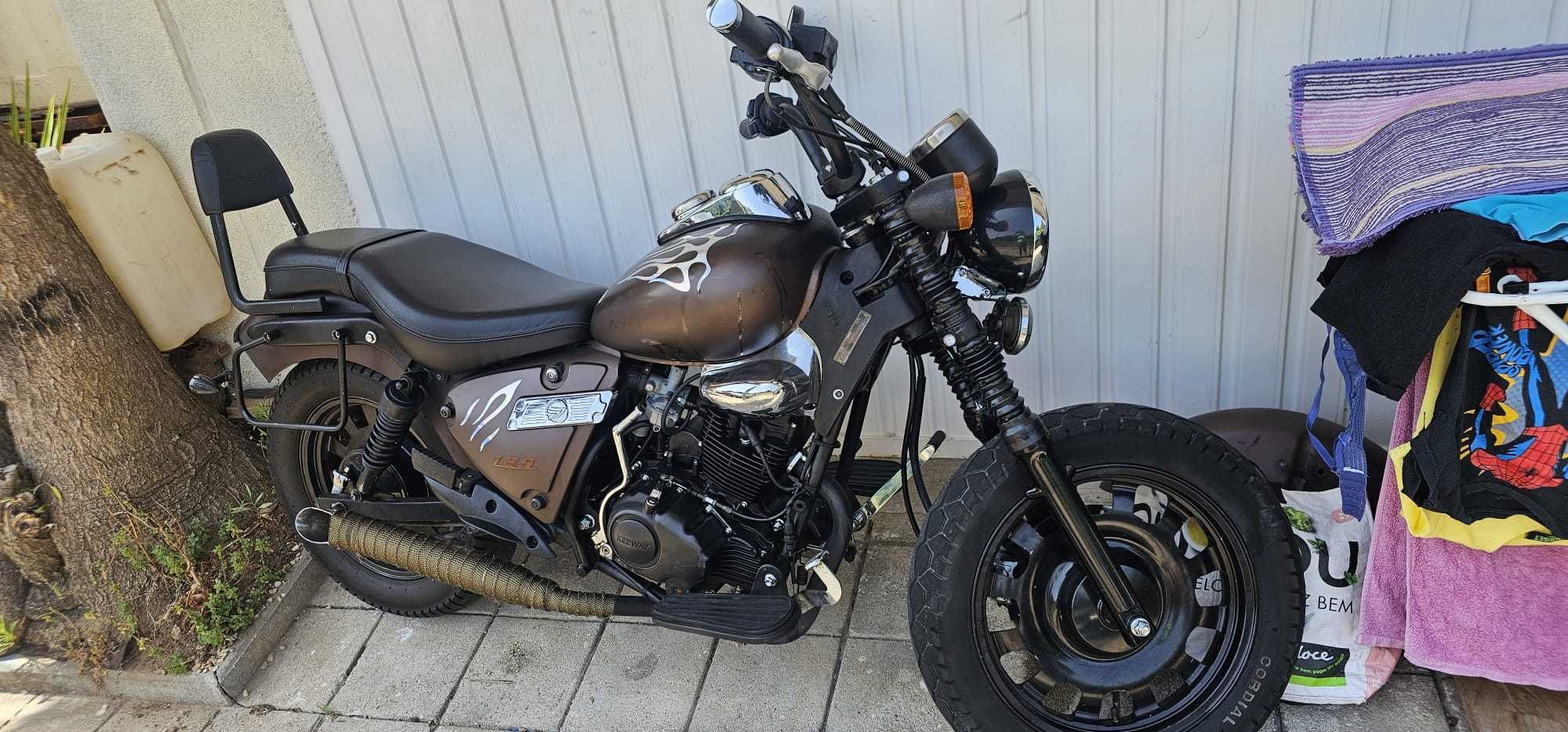 Keeway Superlight 125
