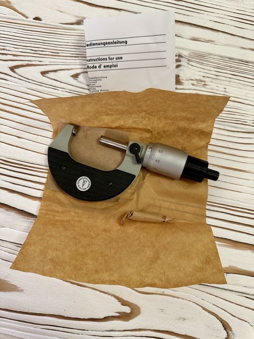 Микрометр гладкий 25-50мм 0,01мм ГДР, Германия