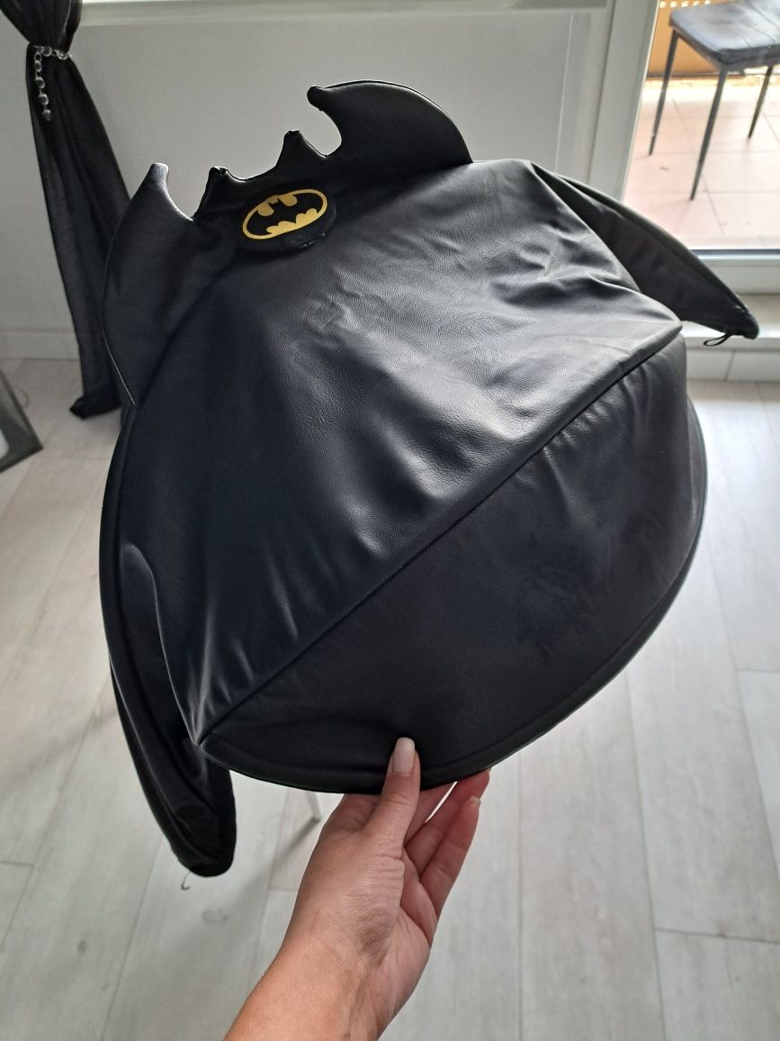 Wymienna budka do wózka batman