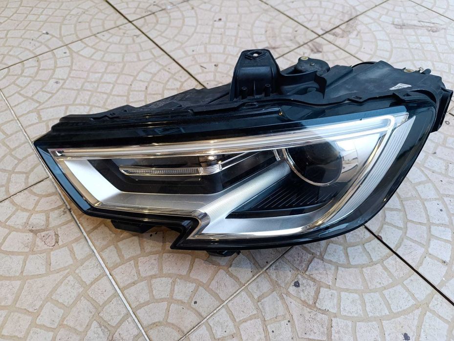 Farol Optica Original Audi A3 V8 xenon lado esquerdo usada
