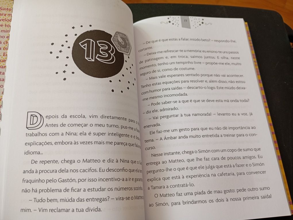 Livro " Soy Luna"