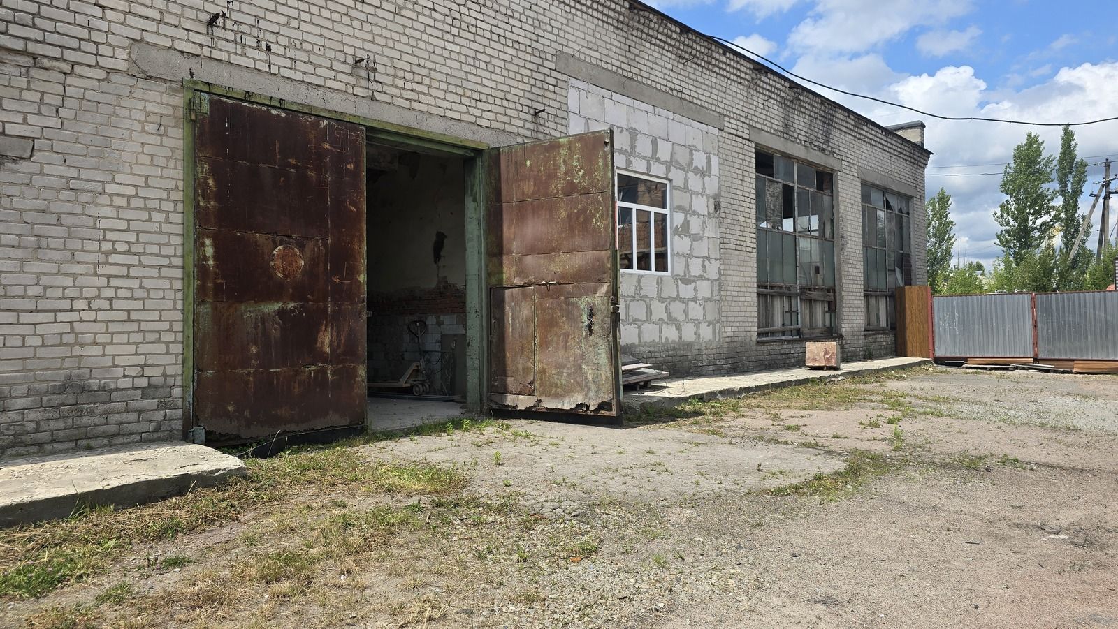 Продаж приміщення, Коростишів, 1846м.кв+офіс (24101164)