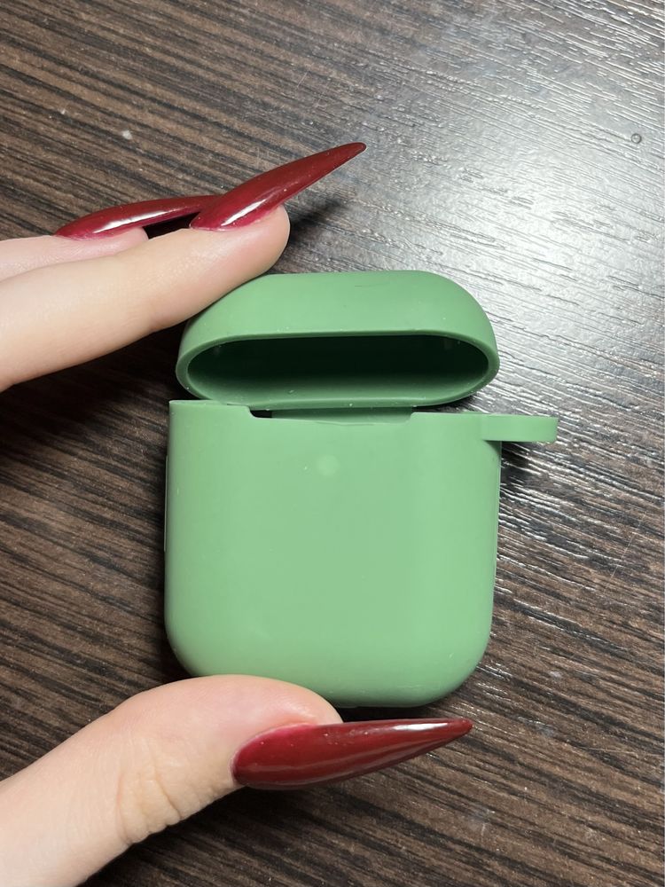 чехлы на AirPods 2