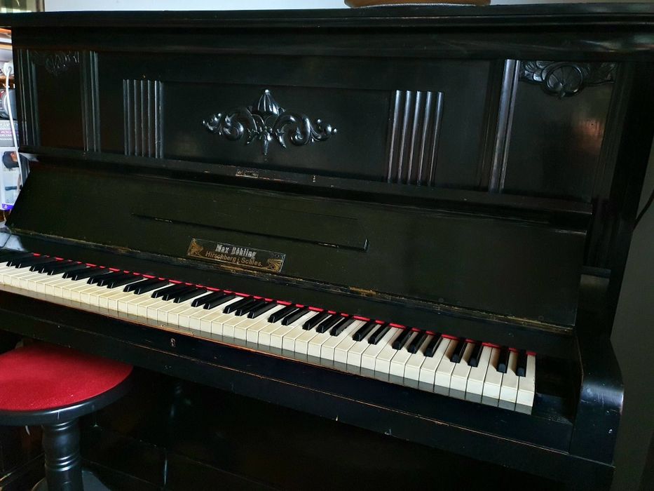 Pianino przedwojenne Hirschberg i. Schles.