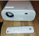 Projektor multimedialny BT WiFi