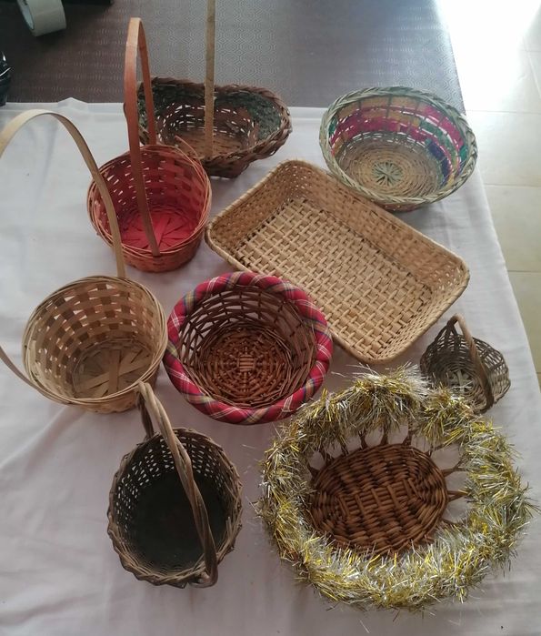 Cestos e cestinhos , lote 10.25_tudo por 5€