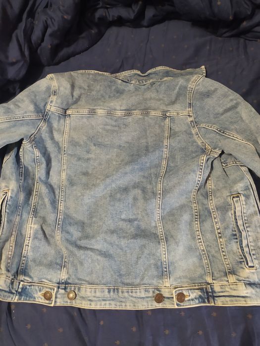 Куртка джинсовая
