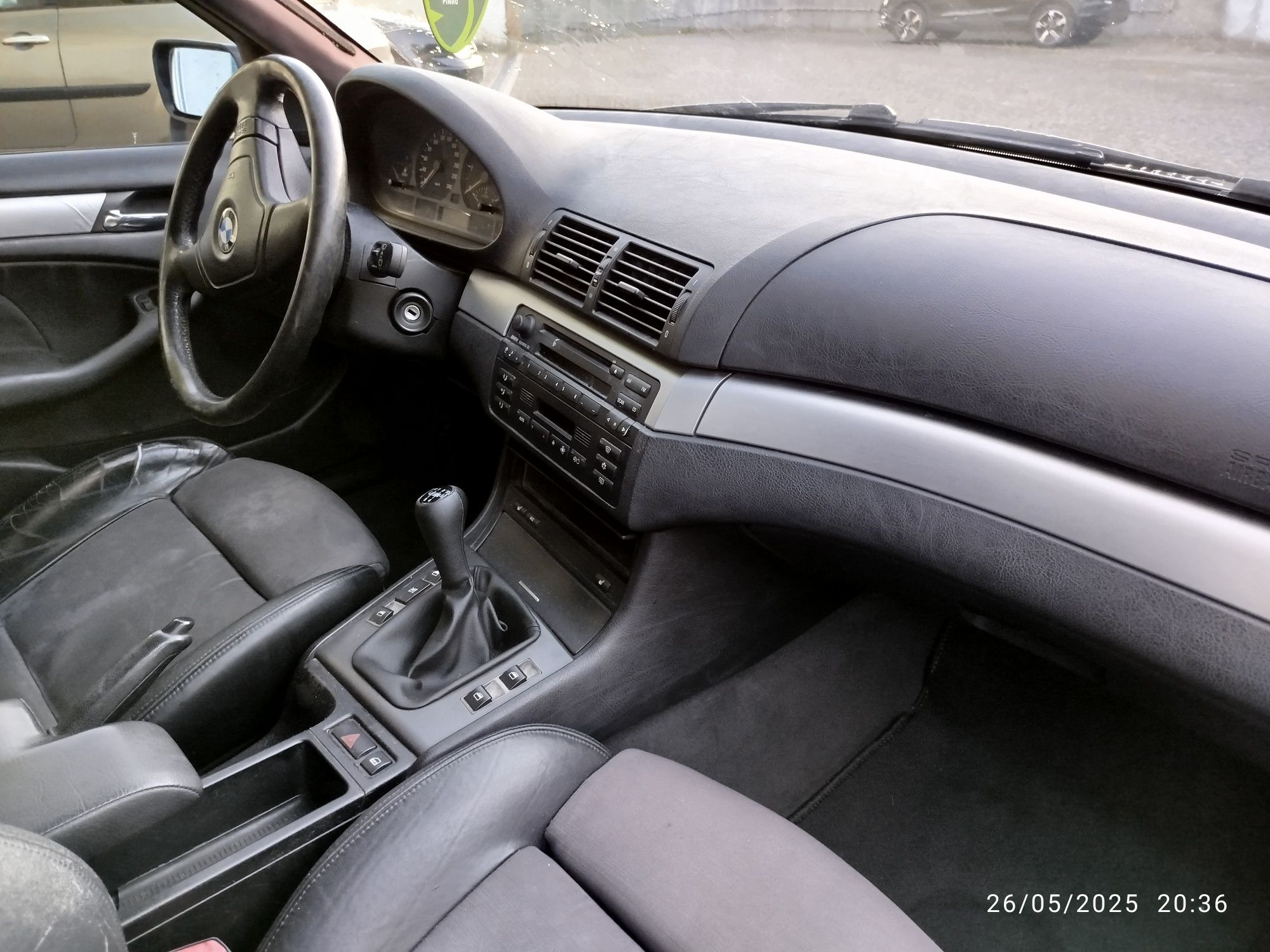 Vendo BMW em bom estado de funcionamento