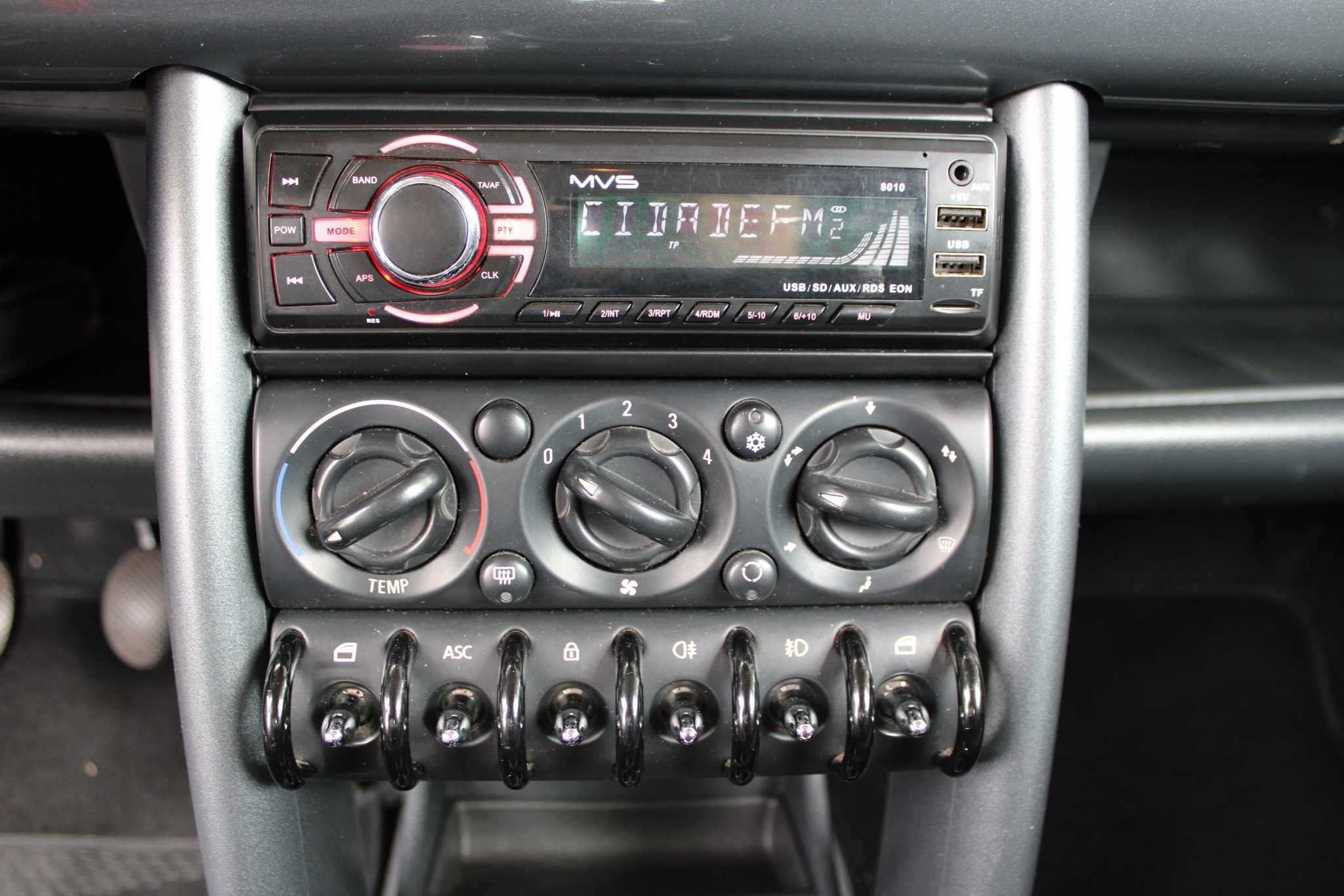Mini One 1.4D (toyota)