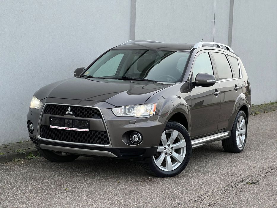 Mitsubishi Outlander 2.0 DI-D 4WD* 230_oooKM* Bi-Xenon* Nawi* 7mio Osobowy | Po Opłatach