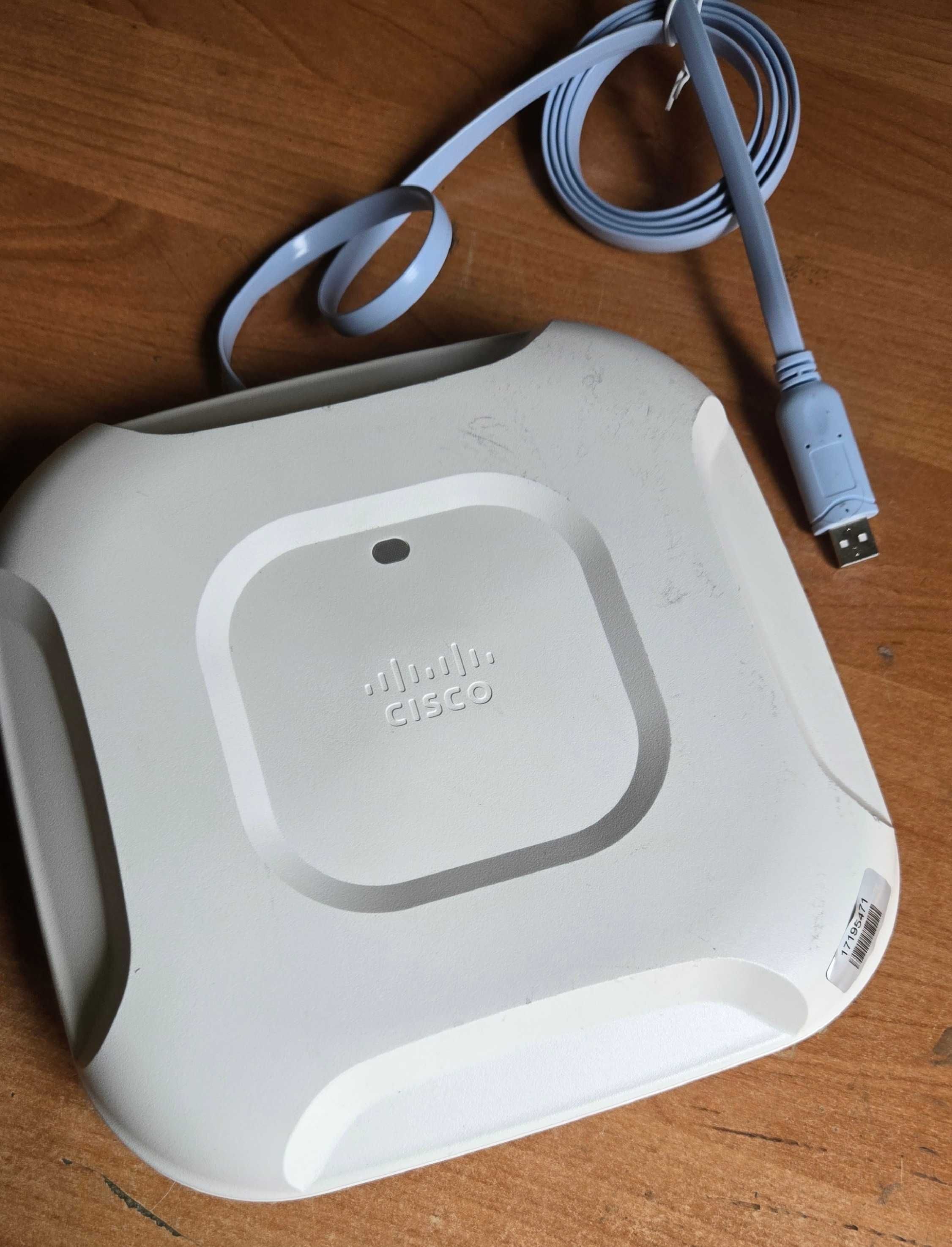 Punkt dostępowy Wi-Fi + kabel konsolowy (Cisco AIR-CAP3702I-E-K9)