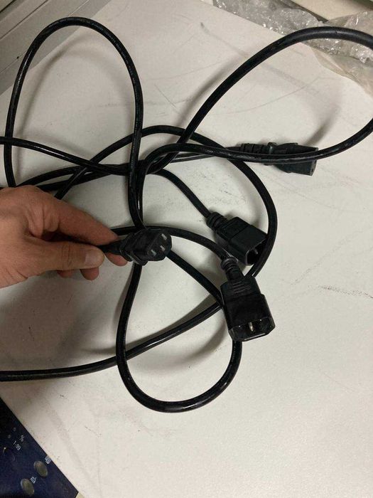 Кабель живлення C13 - C14 (для підключення безперебійника)